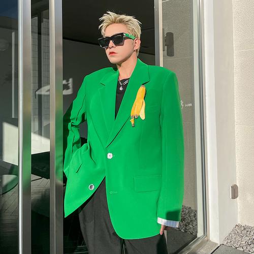 男装绿色外套怎么搭配图片