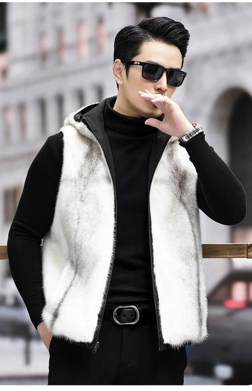 男人穿皮草怎么搭配