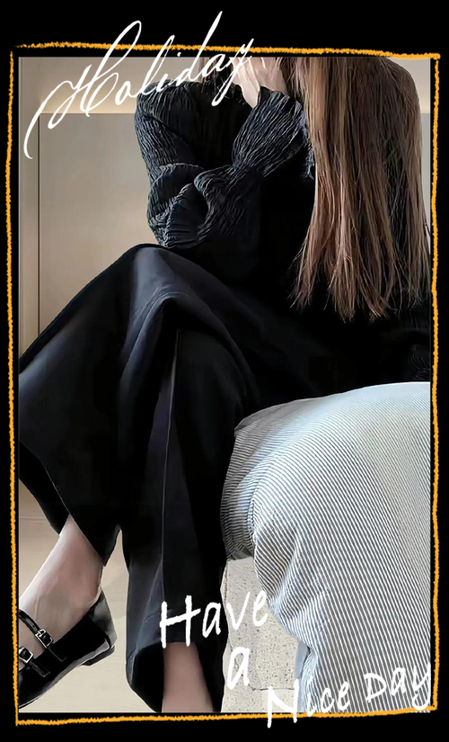 黑色打底衫配什么外套