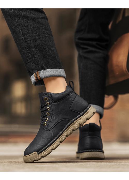 黑色鞋子配什么颜色裤子