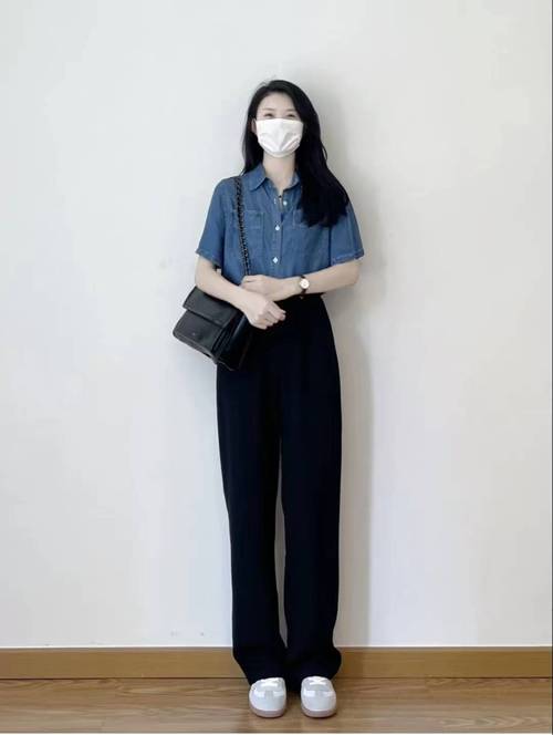 女士西裤配什么鞋子