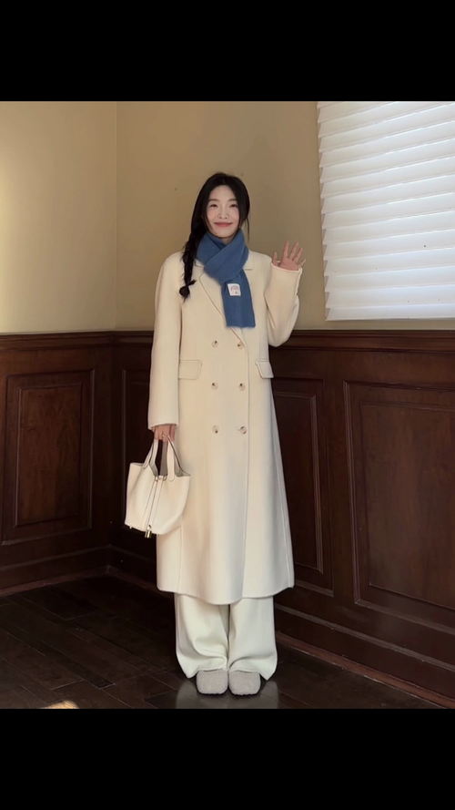 冬天穿白色大衣怎么搭配图片大全