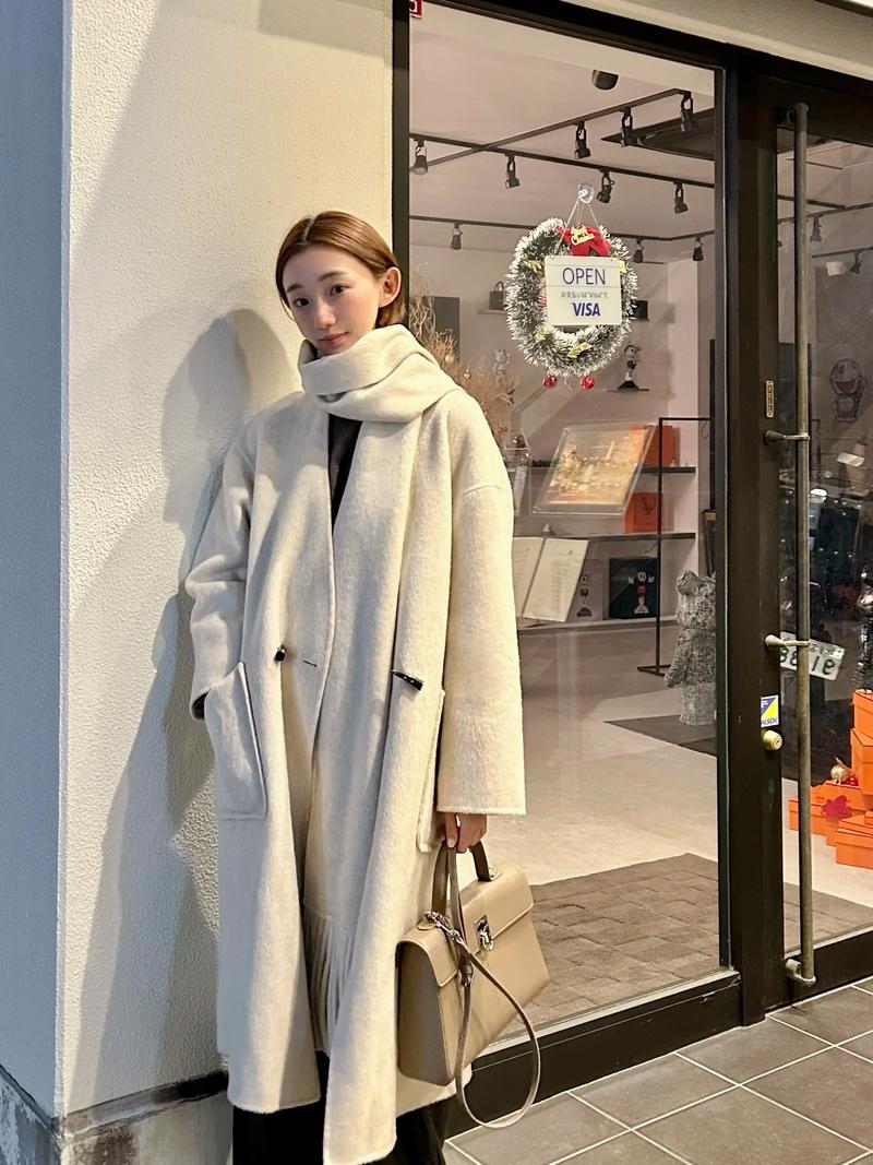 冬天穿白色大衣怎么搭配图片大全