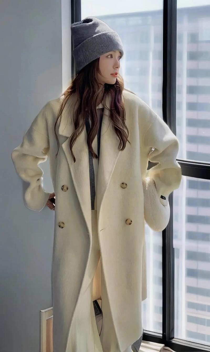 冬天穿白色大衣怎么搭配图片大全