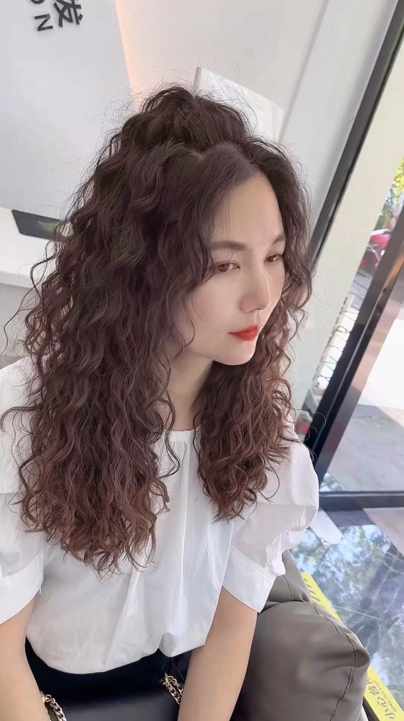 胖子烫什么发型好看