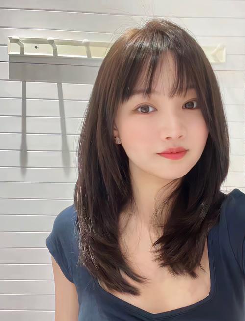 圆脸适合做什么发型