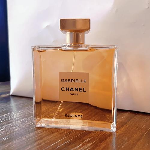 chanel最新系列香水图片