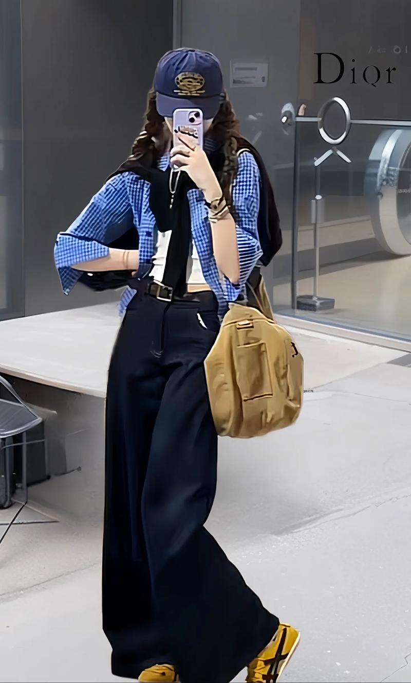 加长款格子衫衣怎么搭配