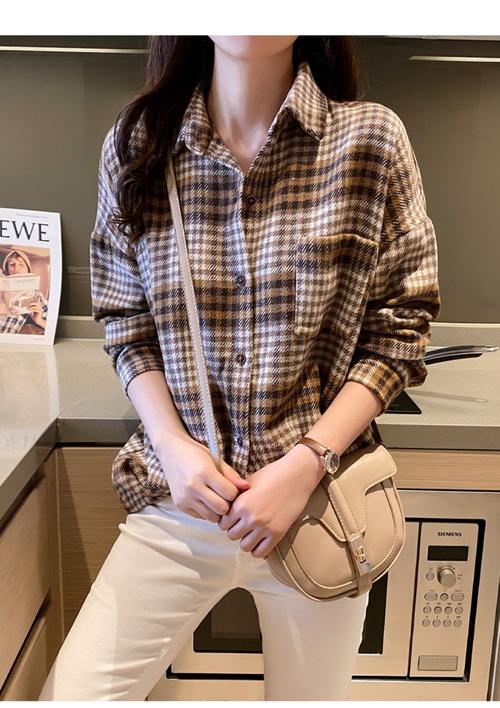 加长款格子衫衣怎么搭配