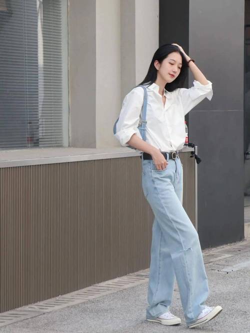 女的长的白衬衫怎么搭配