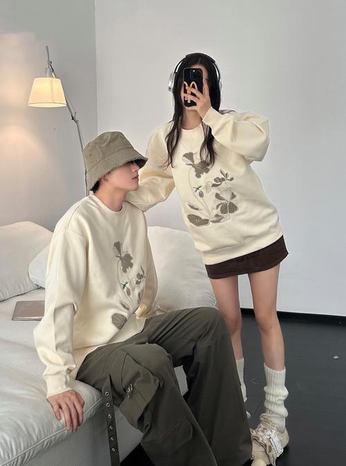 情侣装的搭配怎么写