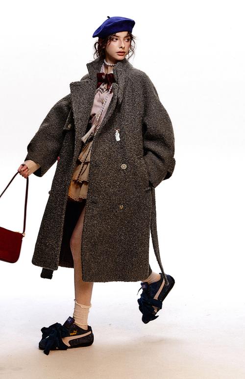 英伦风毛呢大衣怎么搭配图片