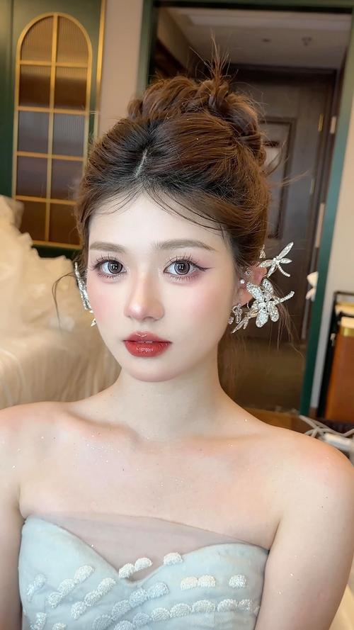 新娘最新化妆造型