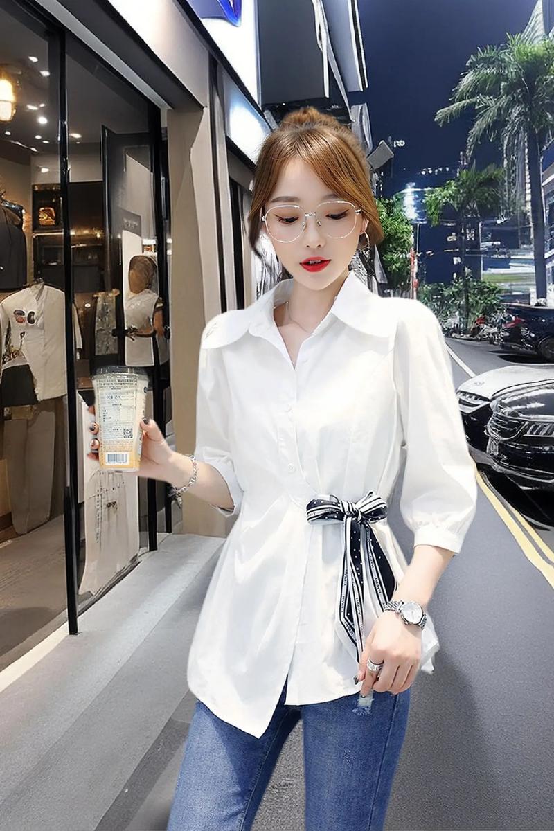 女人的白色的衣服怎么搭配图片欣赏