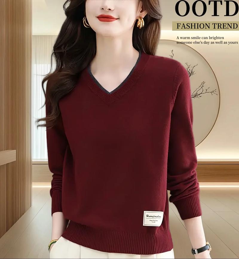 红色打底衫配什么外套