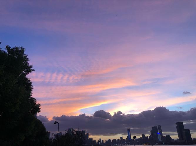 霞霞最新拍摄视频