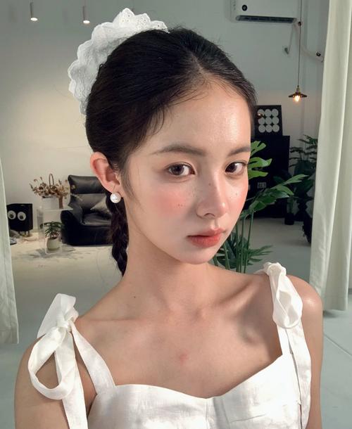 韩国最新妆容画法