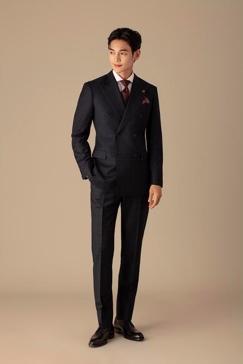 秋冬西装里面怎么搭配衣服图片