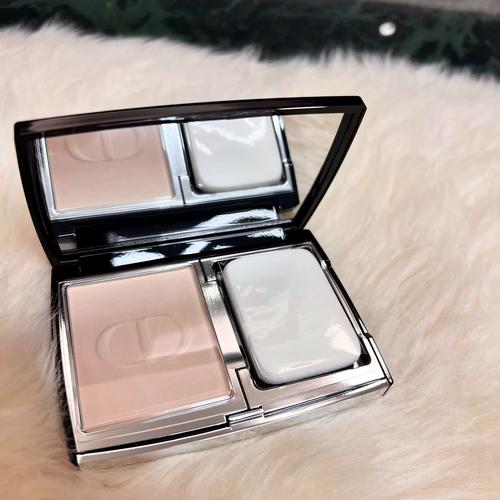 最新版迪奥粉饼