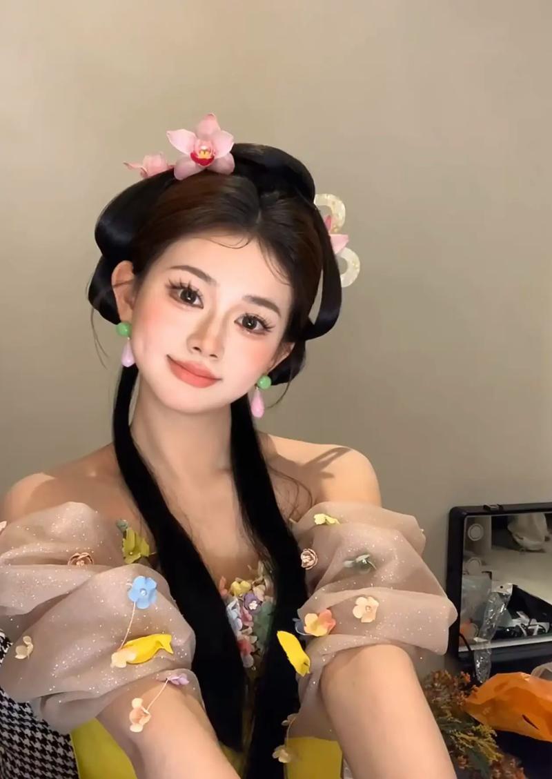 2025最新妆容图片