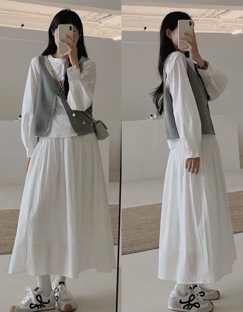 小白裙配什么上衣