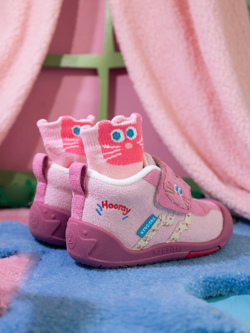 粉色鞋子配什么袜子