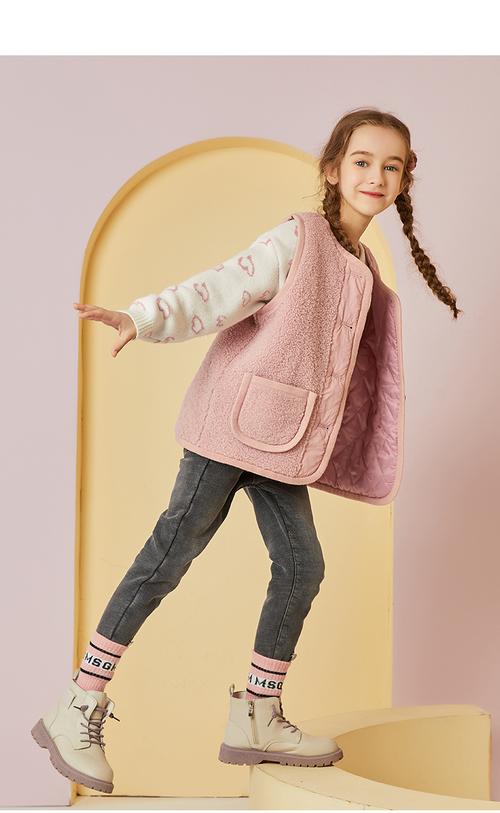 儿童冬季长款马甲怎么搭配