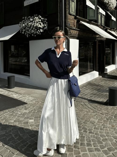 运动连衣裙怎么搭配外套