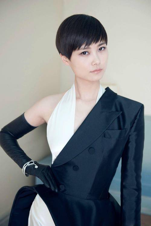 李宇春发型叫什么