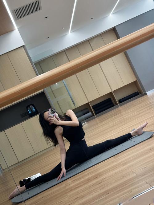 劈腿有什么好处