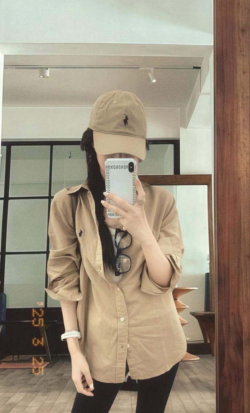 卡其色的衬衣怎么搭配图片