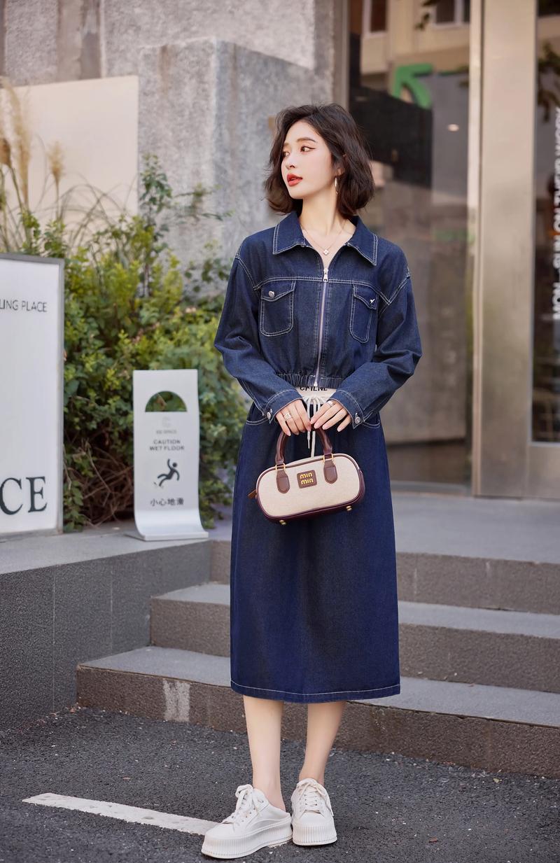 秋季牛仔半裙怎么搭配