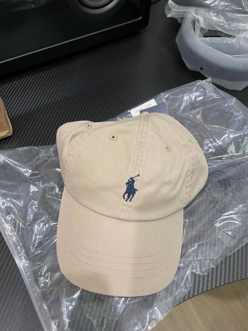 棒球帽什么颜色百搭