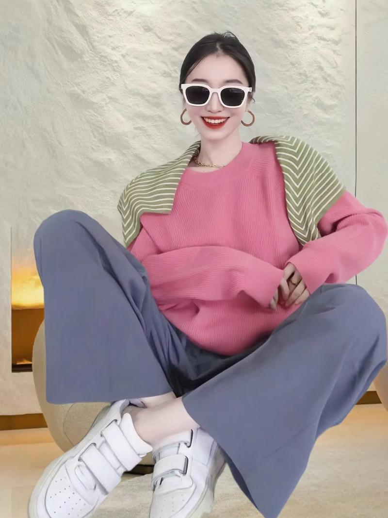 粉色中长款针织衫怎么搭配图片欣赏