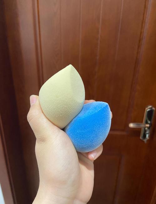 美妆蛋用什么洗