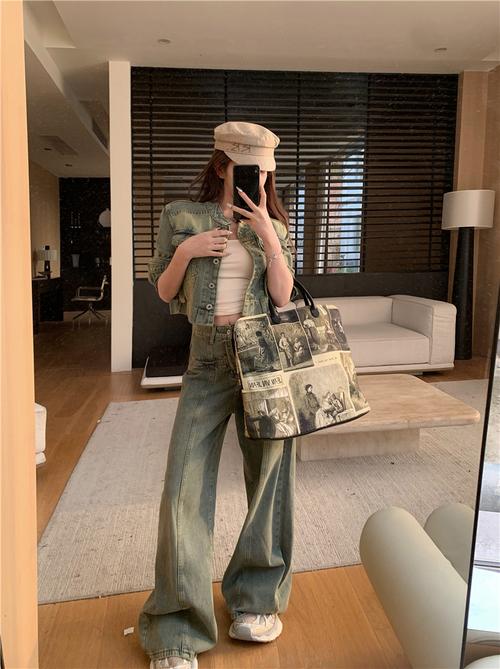 复古牛仔上衣怎么搭配裤子好看吗