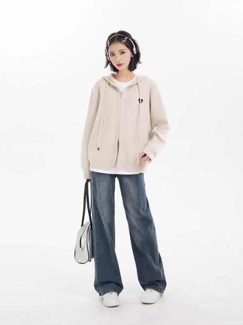 毛衣的外套怎么搭配衣服好看图片欣赏