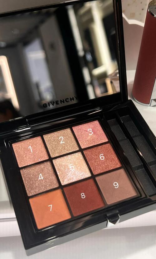 纪梵希最新眼影905