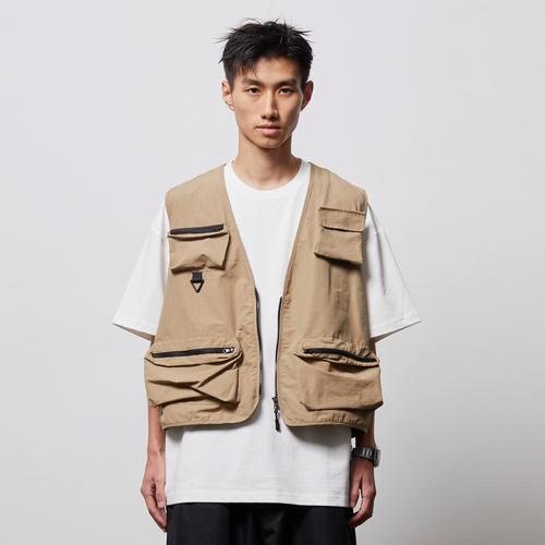 男短马甲该怎么搭配衣服好看图片