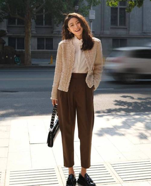 锥形裤怎么搭配衣服