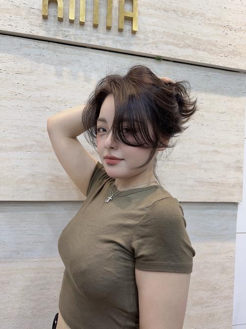 脸型长适合什么刘海