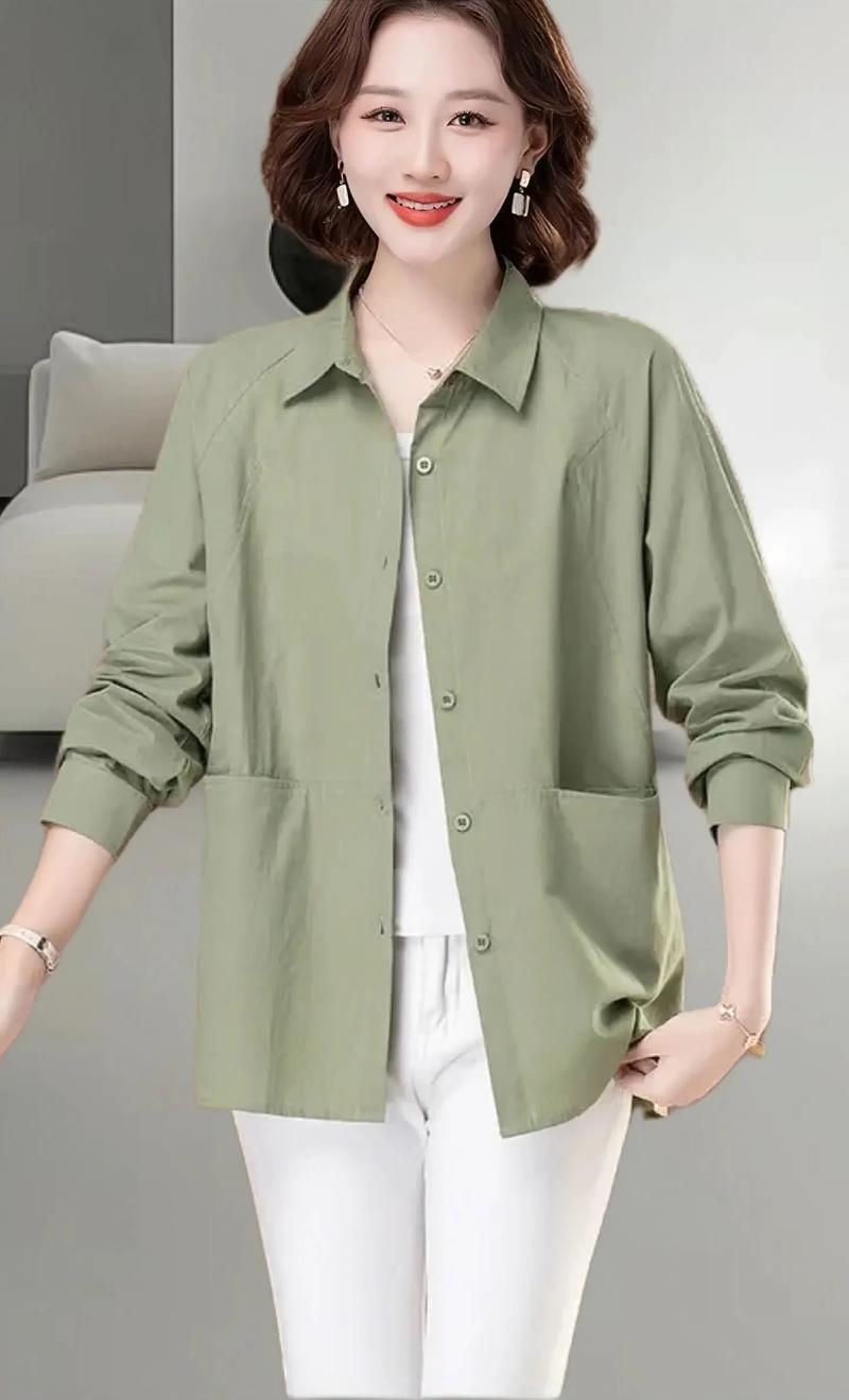 女宽松衬衫怎么搭配