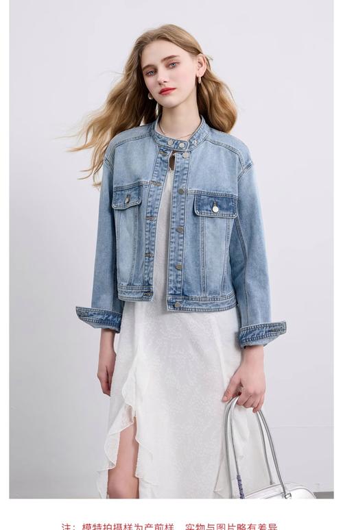 宽松牛仔短外套怎么搭配图片