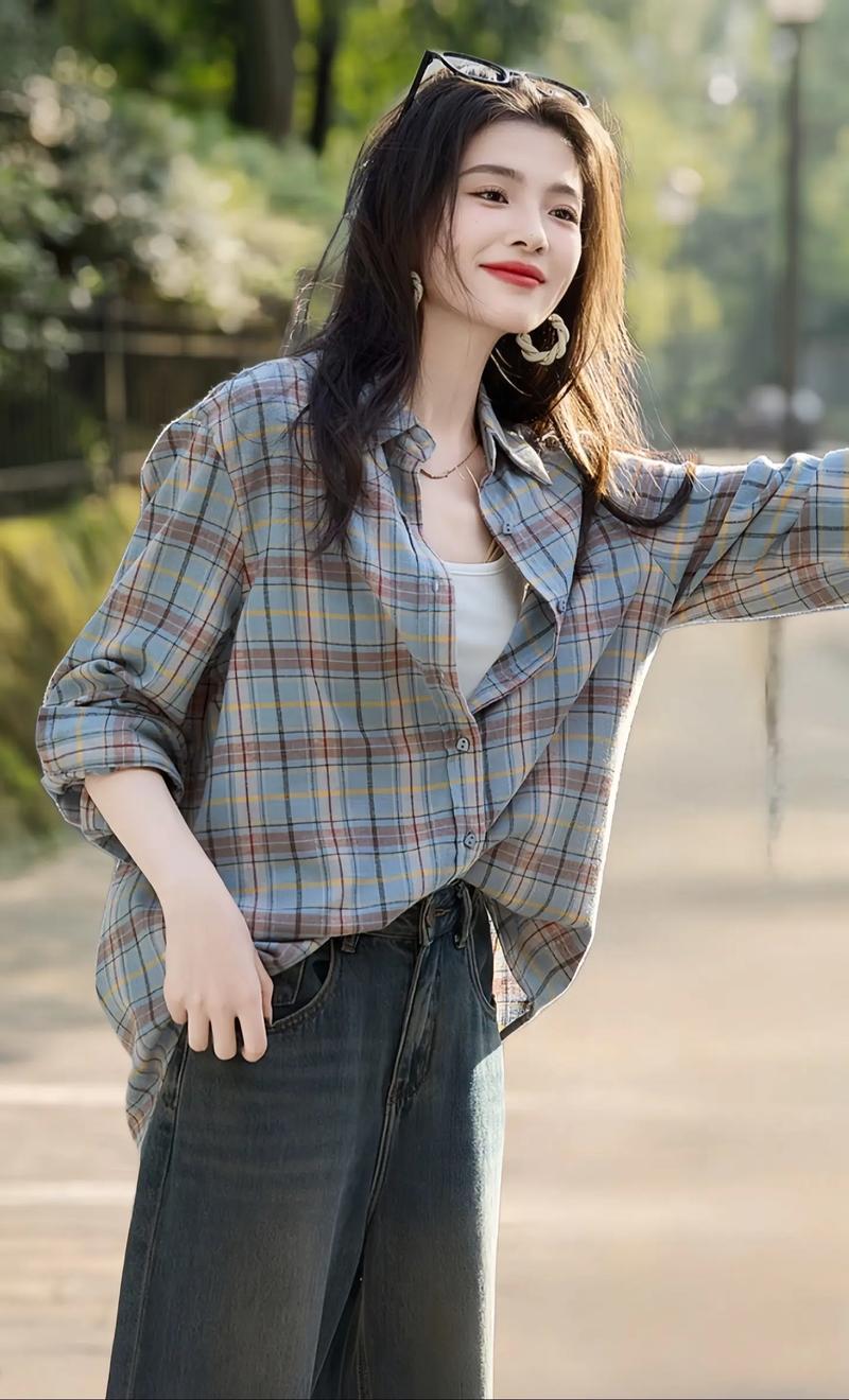 女小衬衣怎么搭配裤子