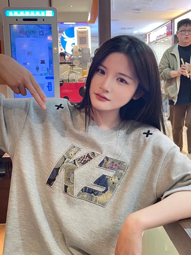 网眼T恤怎么搭配