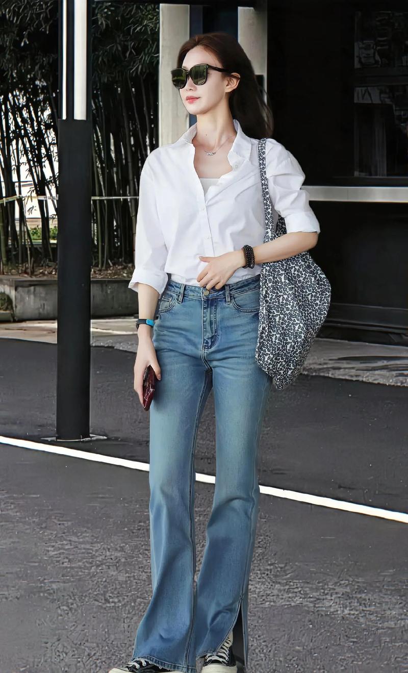 白衬衫怎么搭配比较休闲