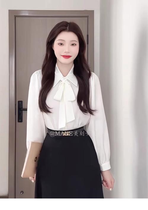 正装衬衫怎么搭配怎么穿好看