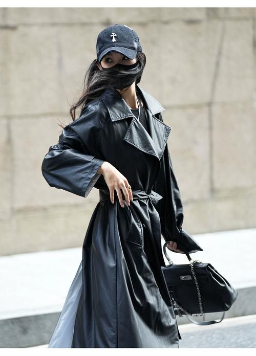 黑长皮风衣怎么搭配图片女