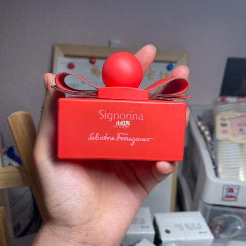 signorina香水最新红色
