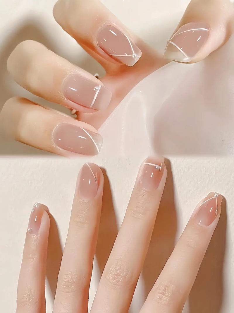 裸色指甲油怎么搭配好看